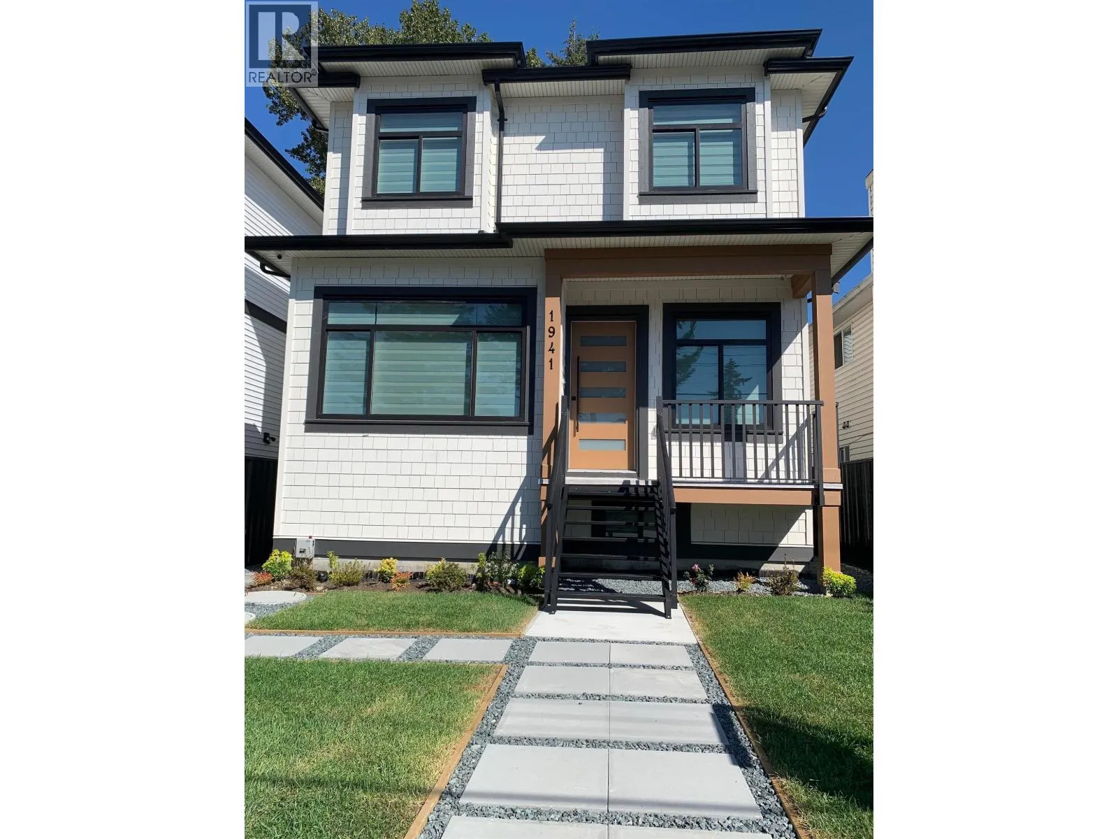 House for rent: 1941 Prairie Avenue, Port Coquitlam, British Columbia V3B 1V5