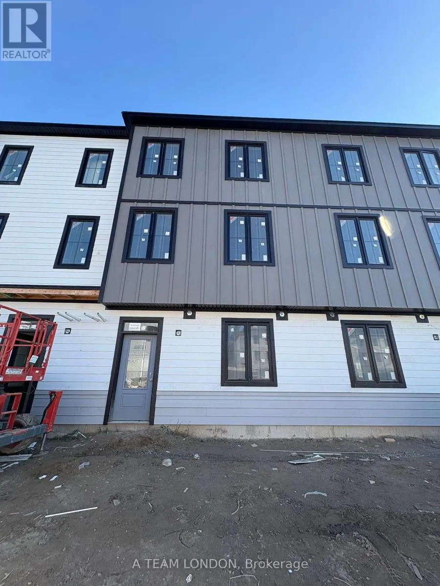 Row / Townhouse for rent: 195 - 310 Callaway Road, London North, Ontario N6G 0N8