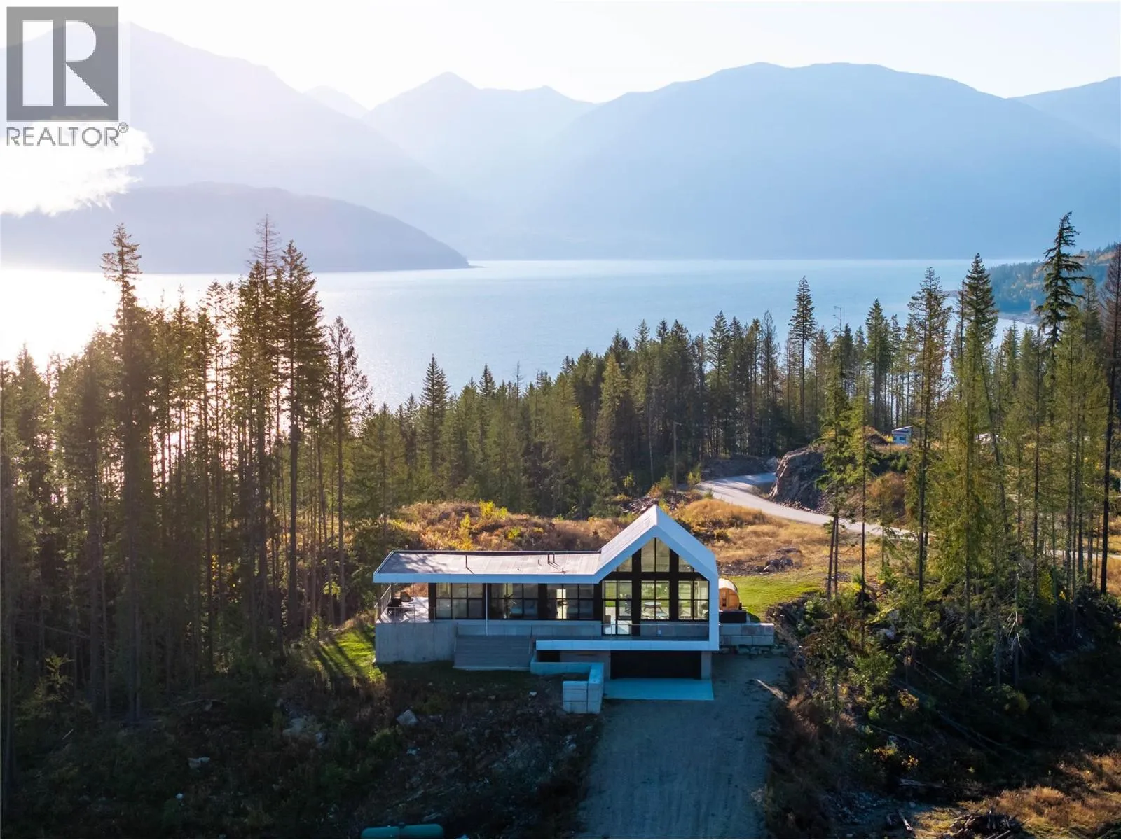 House for rent: 1950 Sidmouth Road, Revelstoke, British Columbia V0E 2S0