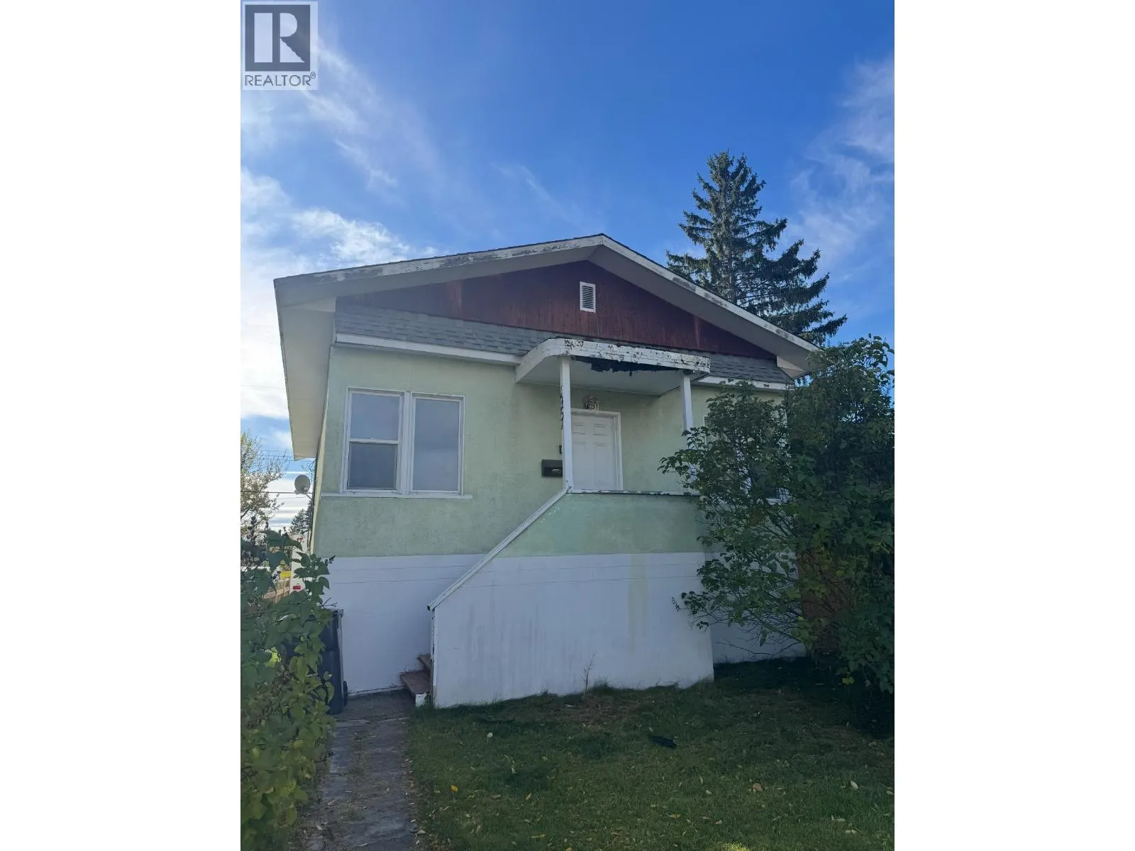 House for rent: 1951 3rd Avenue, Prince George, British Columbia V2M 1G6