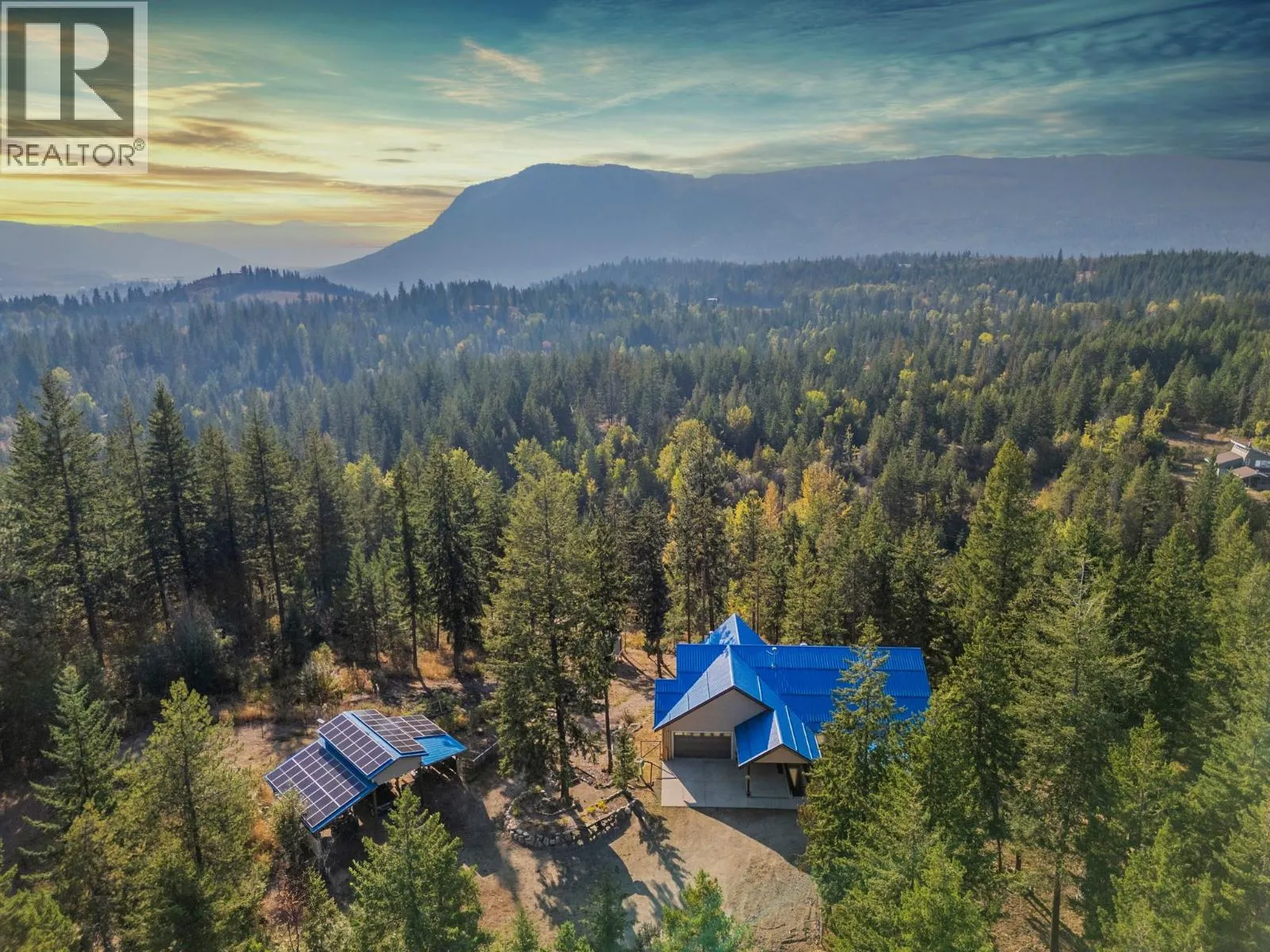 House for rent: 1951 Wolfgang Road, Armstrong, British Columbia V4Y 0M7