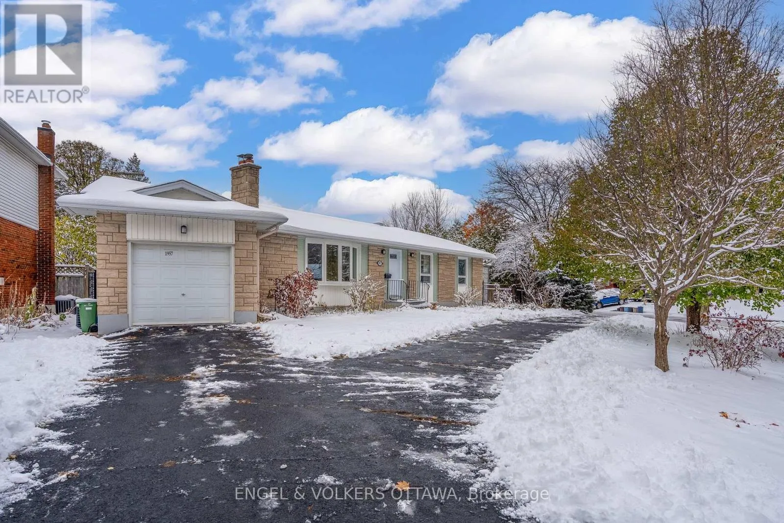 House for rent: 1957 Sharel Drive, Ottawa, Ontario K1H 6W3