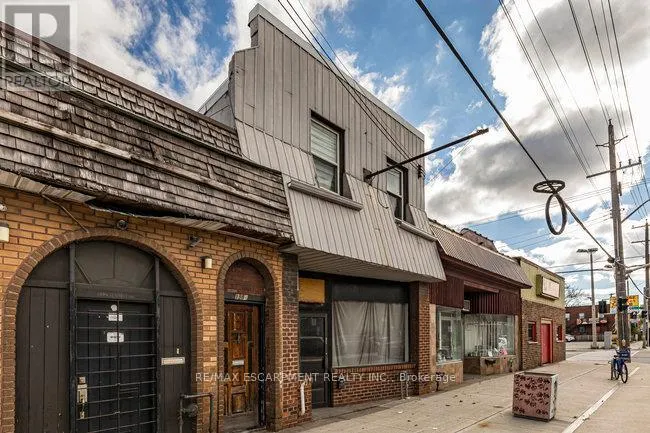 196 1/2 Kenilworth Avenue N, Hamilton, Ontario L8H 4S2