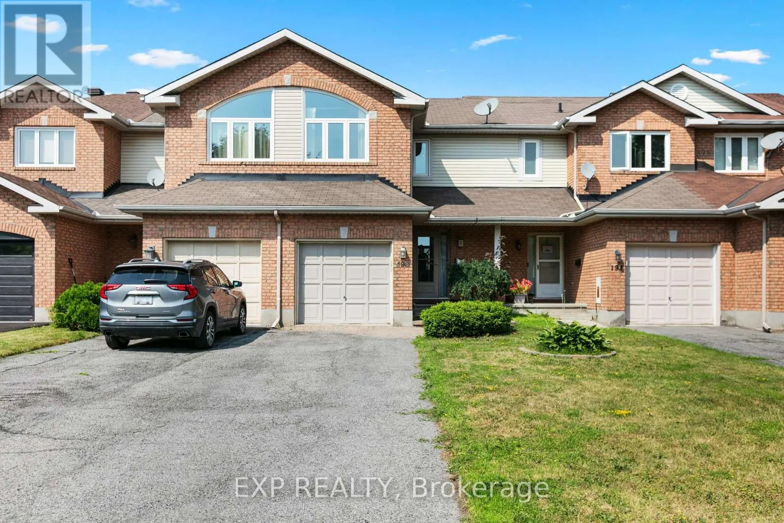 Row / Townhouse for rent: 196 Daventry Crescent, Ottawa, Ontario K2J 4N1