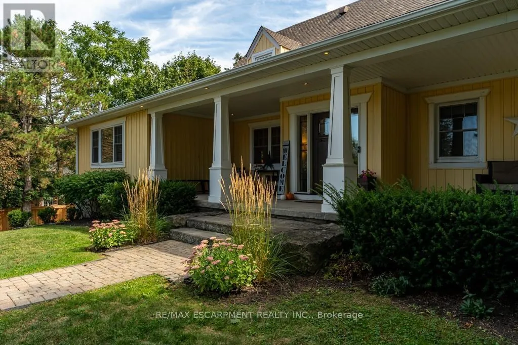 House for rent: 196 Dundas Street E, Hamilton, Ontario L0R 2H0