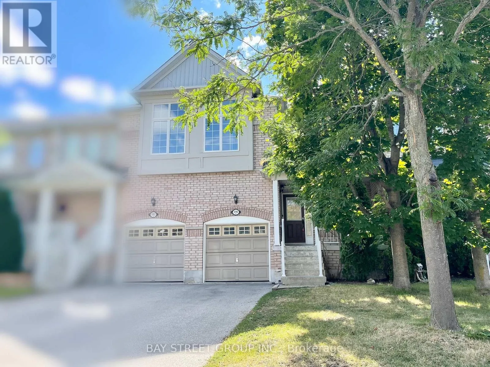 Row / Townhouse for rent: 196 Kirkvalley Crescent, Aurora, Ontario L4G 7R2
