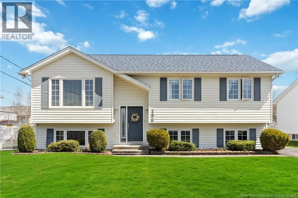 House for rent: 196 Sunshine Drive, Moncton, New Brunswick E1G 2E1