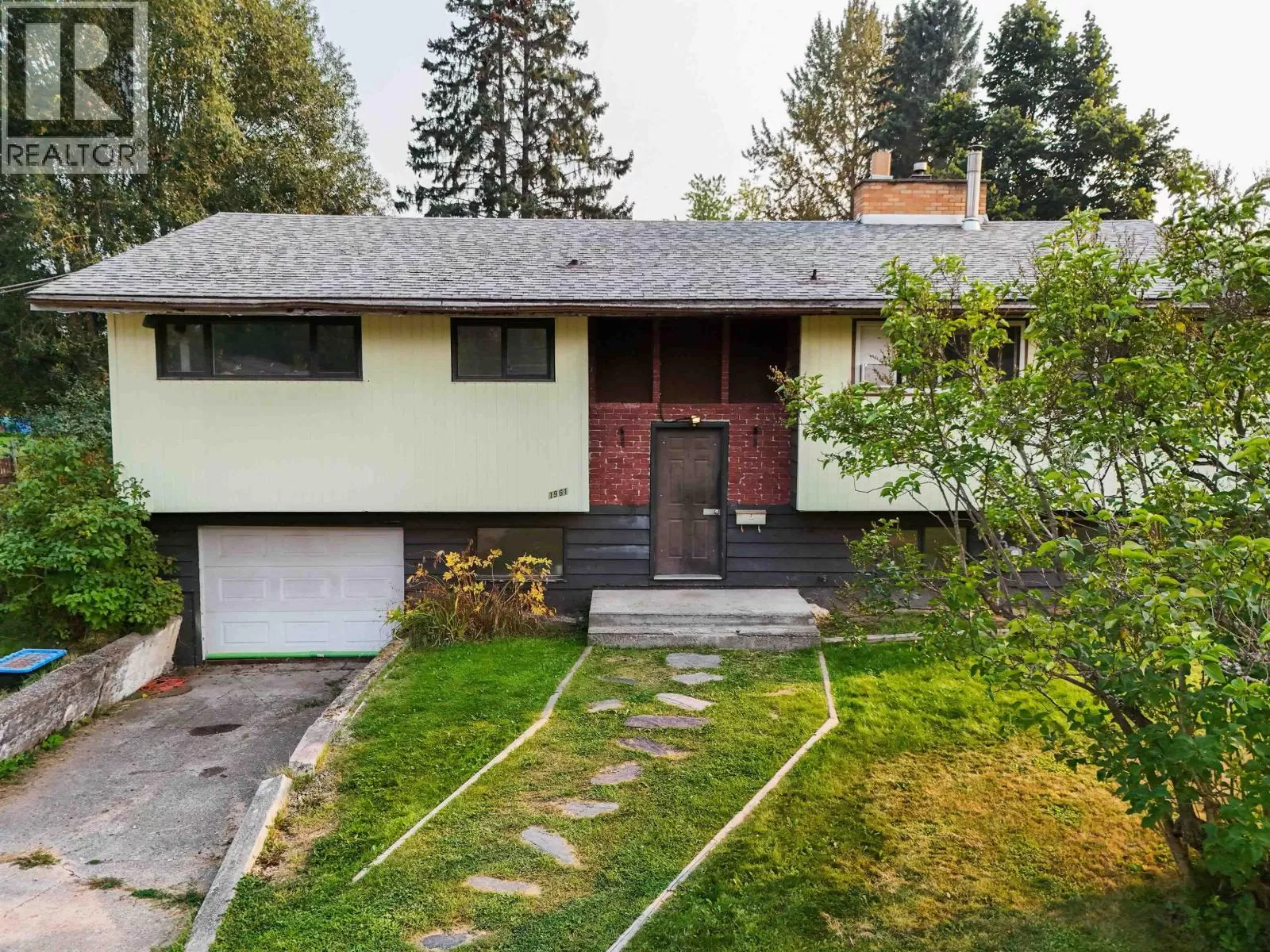 House for rent: 1961 Lombardie Drive, Quesnel, British Columbia V2J 4A8