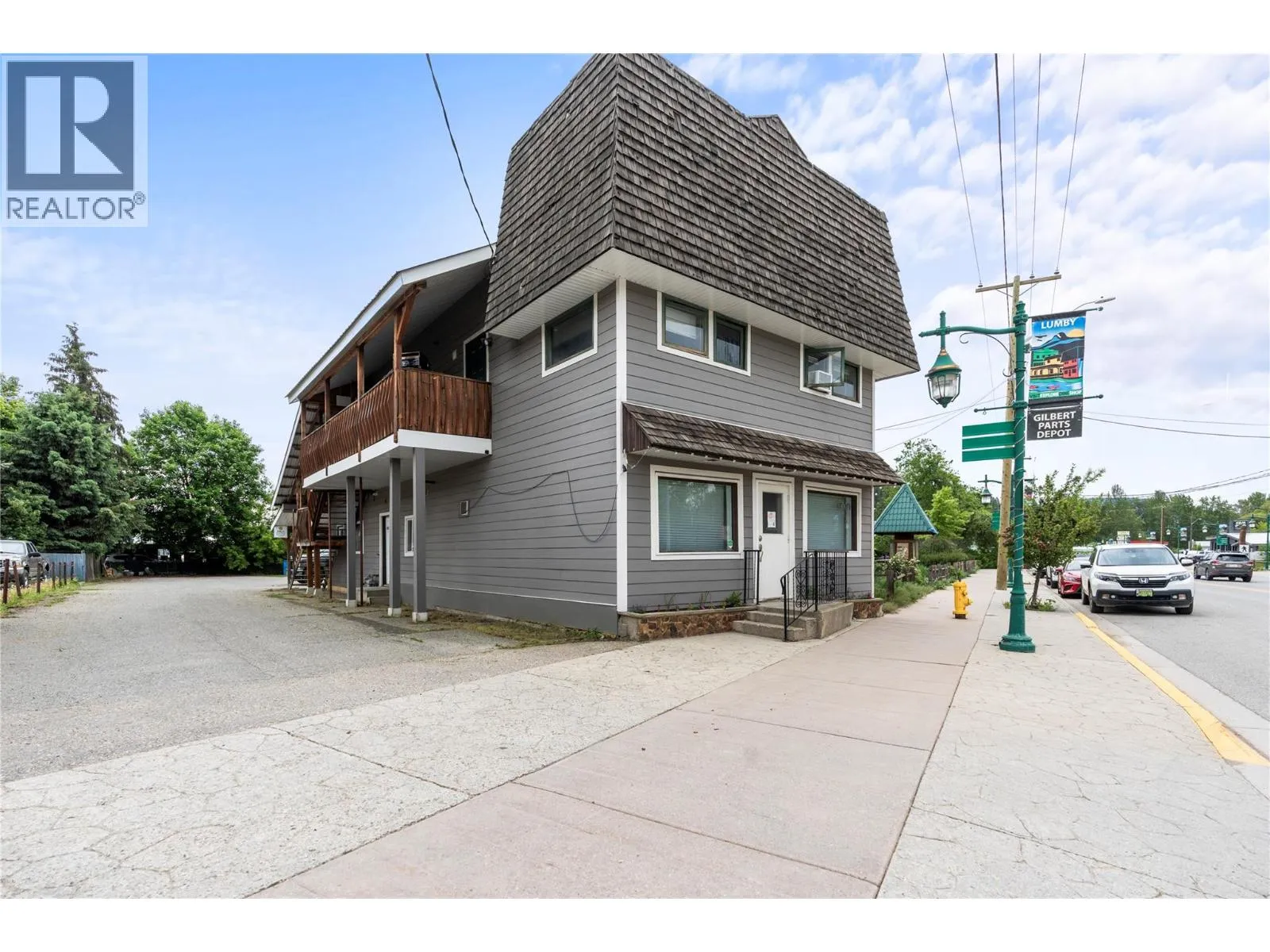 Residential Commercial Mix for rent: 1961 Vernon Street, Lumby, British Columbia V0E 2G0