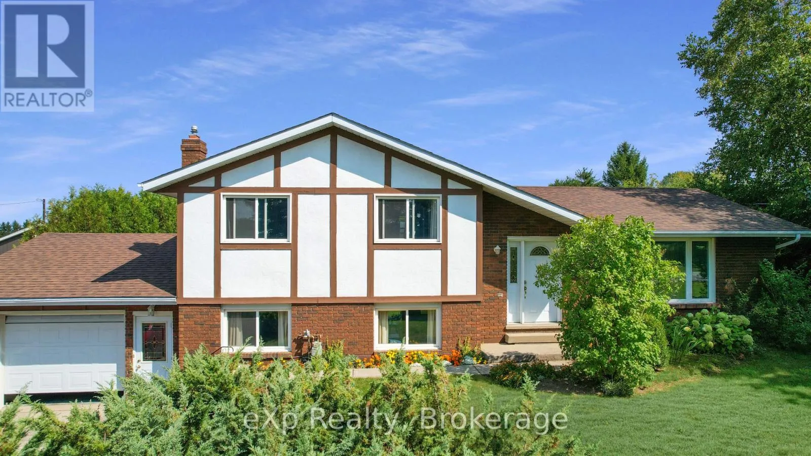 196/198 Concession 10, Saugeen Shores, Saugeen Shores, Ontario N0G 2J0