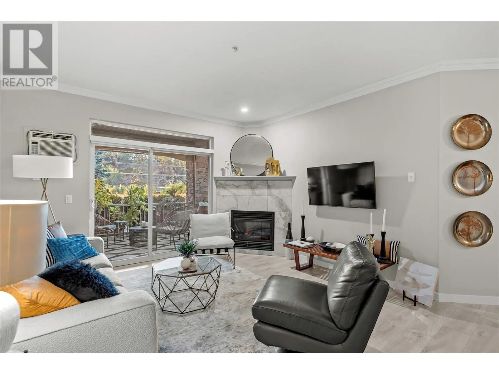 Apartment for rent: 1962 Enterprise Way Unit# 110, Kelowna, British Columbia V1Y 9S6