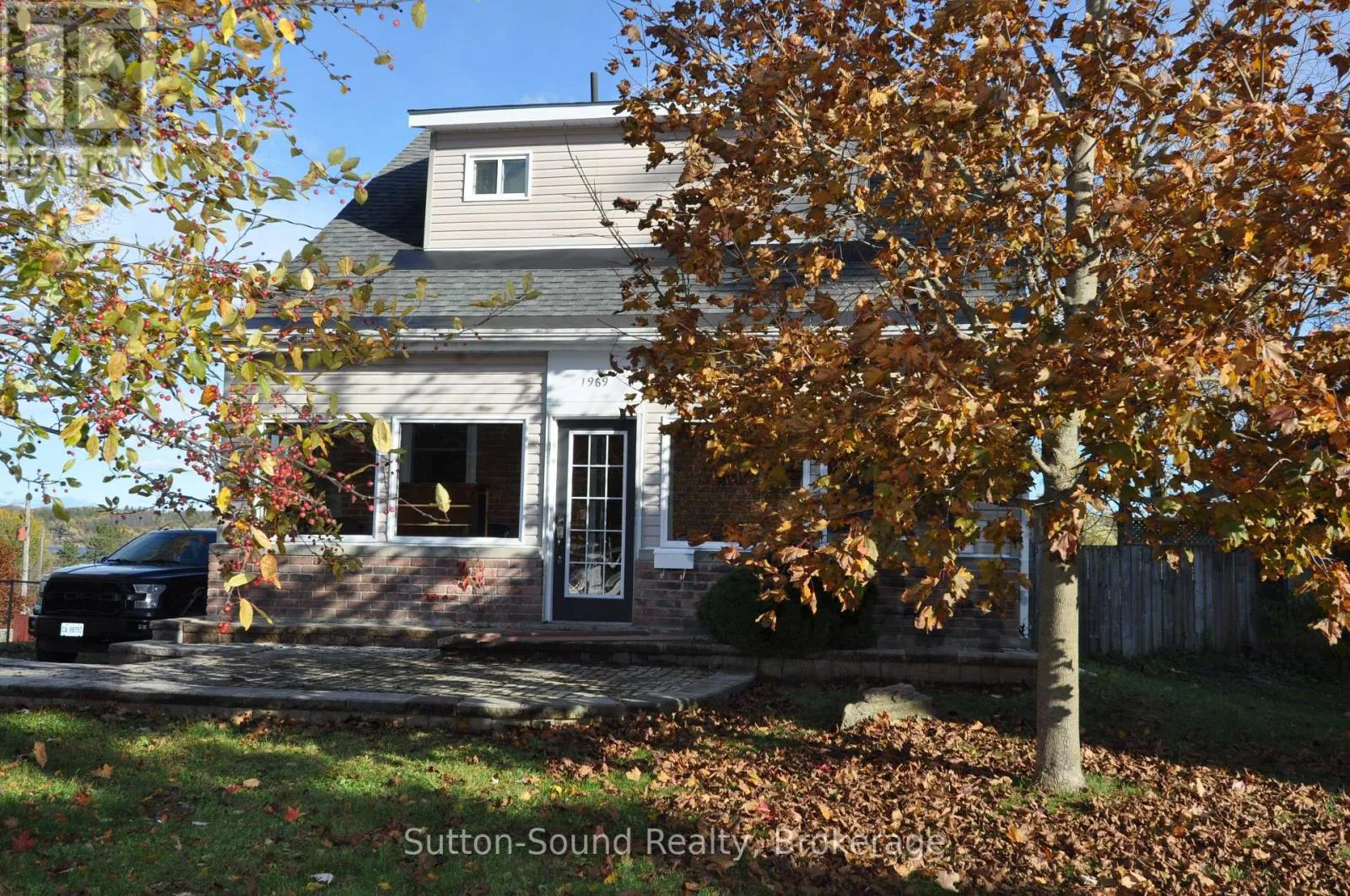 House for rent: 1969 4th Avenue W, Owen Sound, Ontario N4K 4Y1