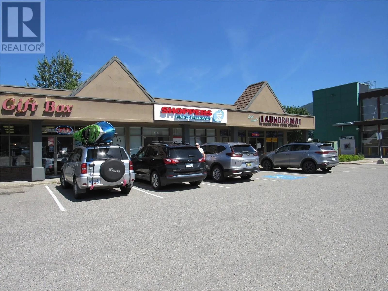 Retail for rent: 1983 Columbia Avenue Unit# 117, Castlegar, British Columbia V1N 2W8