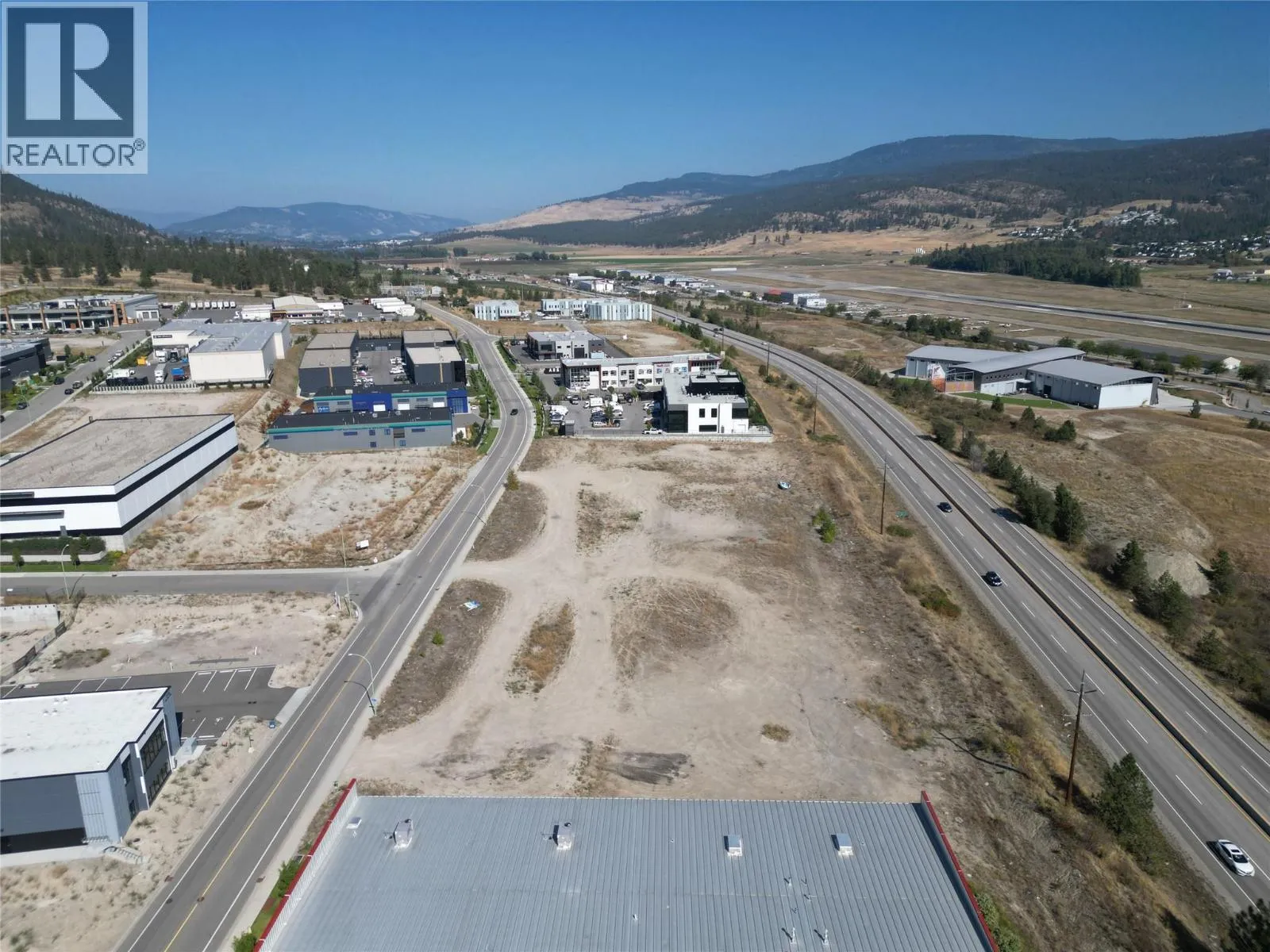 Other for rent: 1985 & 2025 Pier Mac Way, Kelowna, British Columbia V1V 0C1