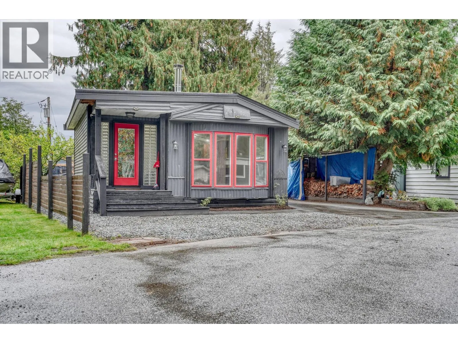 Mobile Home for rent: 199 1830 Mamquam Road, Squamish, British Columbia V8B 0L8