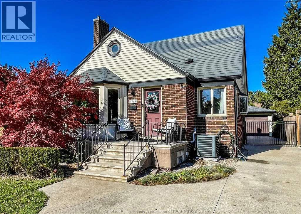 House for rent: 1990 Ypres, Windsor, Ontario N8W 1S8