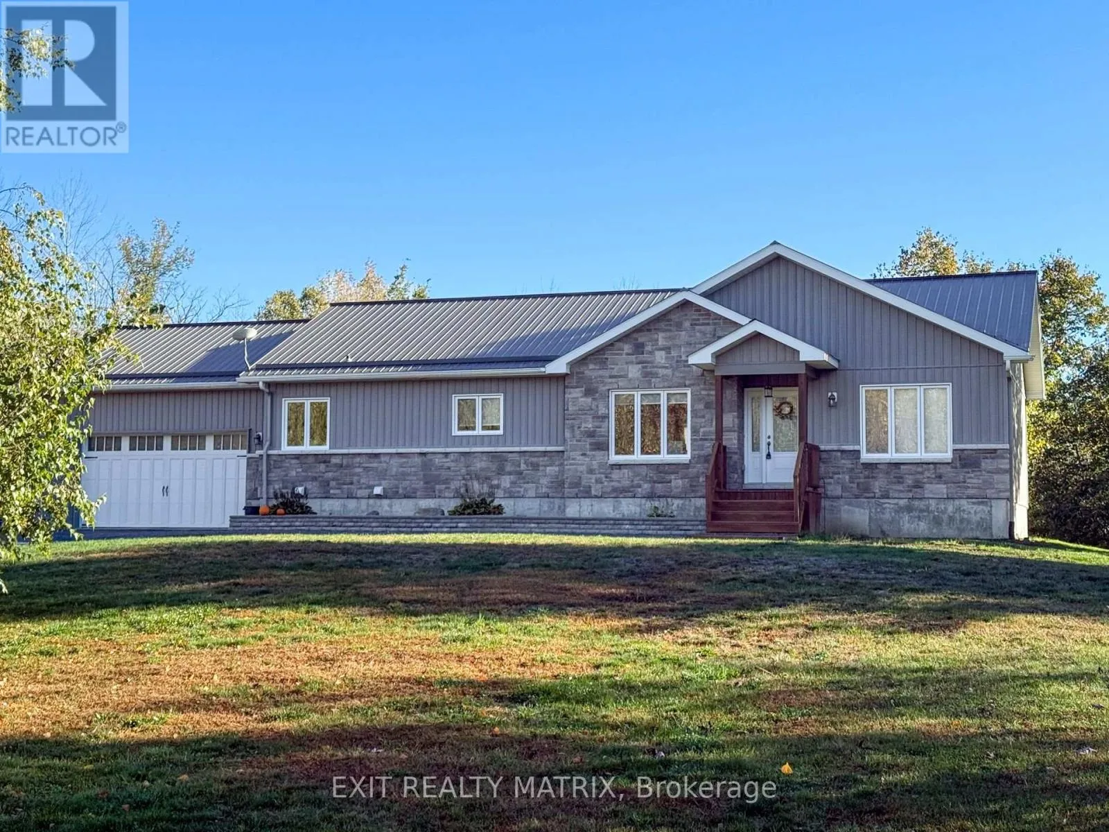 House for rent: 1991 Thibault Court, North Dundas, Ontario K0C 1H0