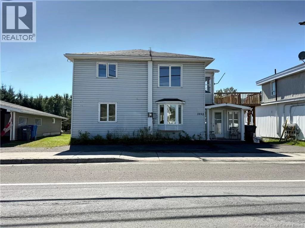 Triplex for rent: 1992 Commerciale Street, Saint-FranAois-de-Madawaska, New Brunswick E7S 1S6