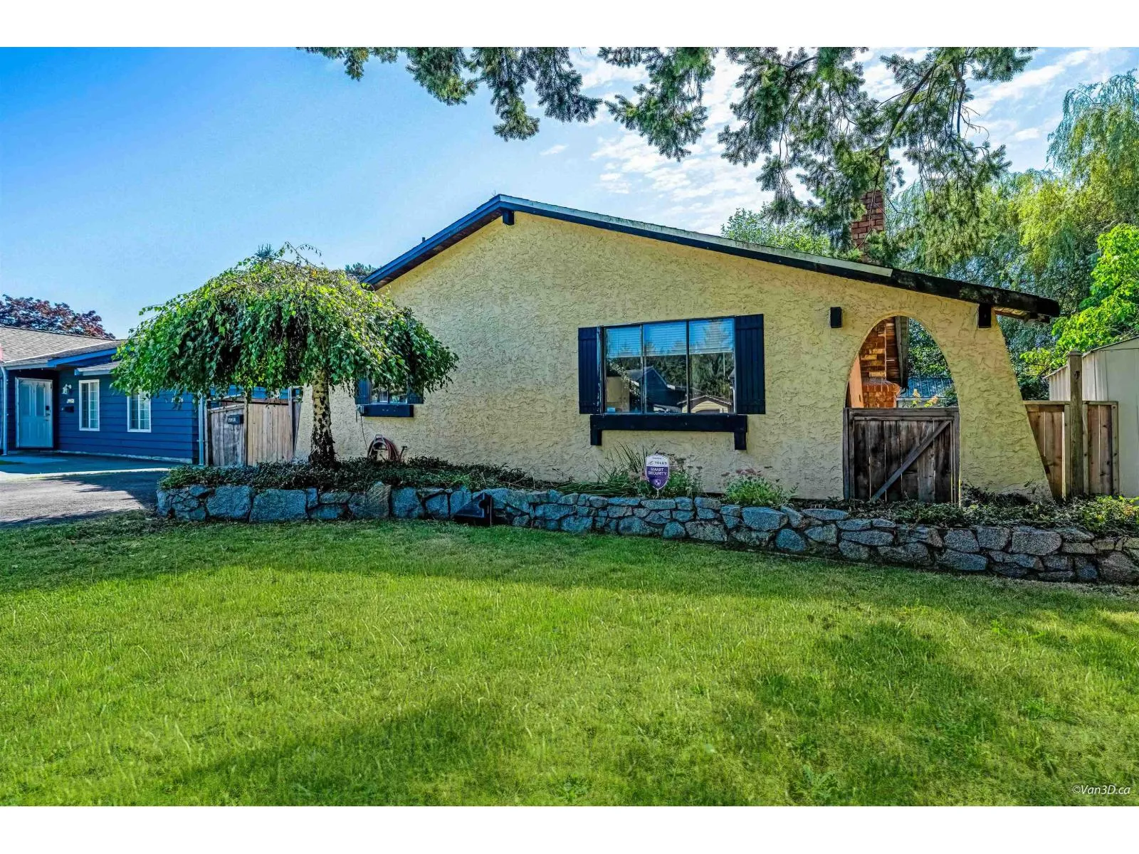 House for rent: 19966 52 Avenue, Langley, British Columbia V3A 6T1