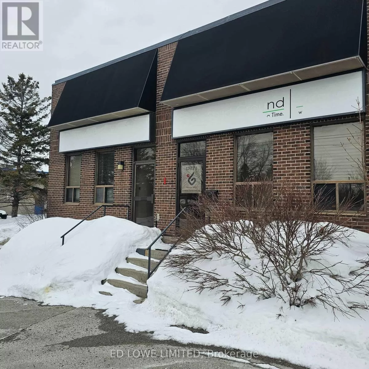 Multi-Tenant Industrial for rent: 1a - 40 Bell Farm Road, Barrie, Ontario L4M 5L3