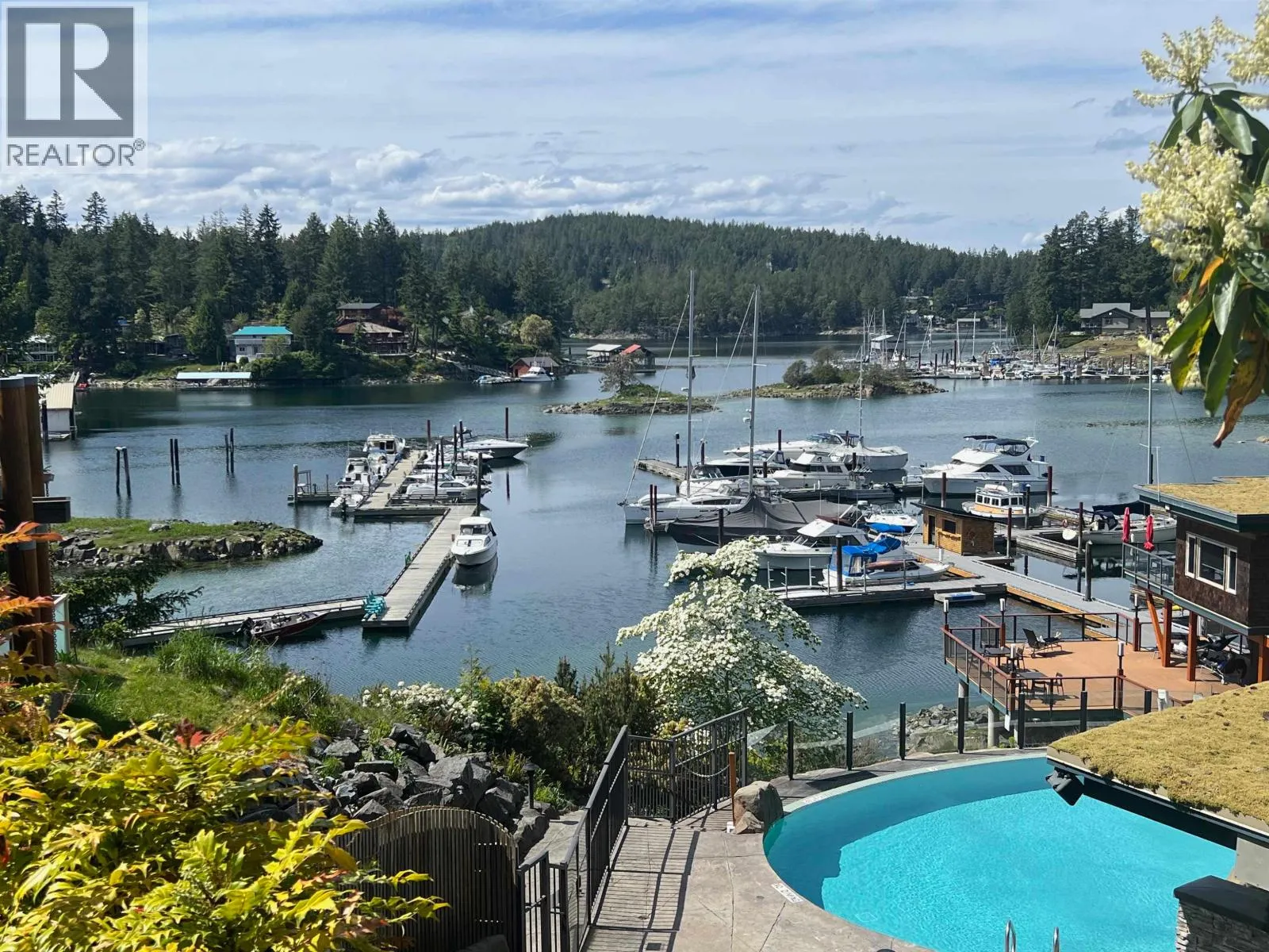 Row / Townhouse for rent: 1d 12849 Lagoon Road, Madeira Park, British Columbia V0N 2H0