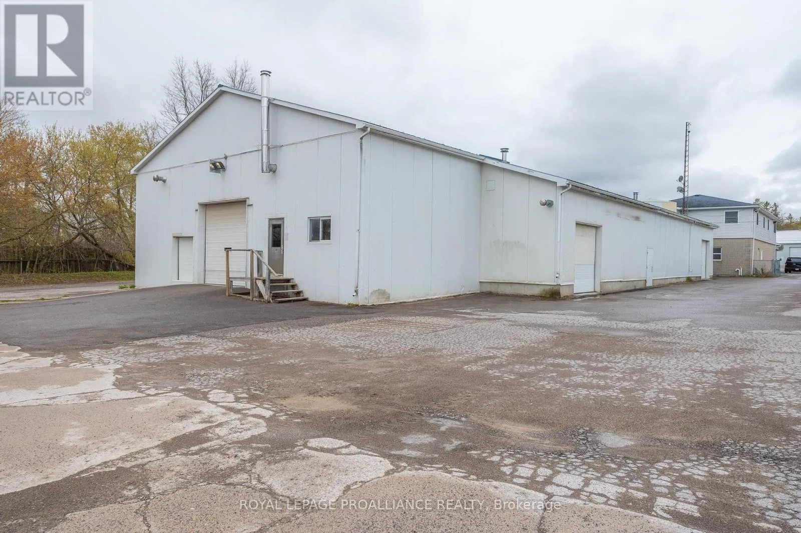 Multi-Tenant Industrial for rent: 1r - 4741 County Rd 45 Road, Cobourg, Ontario K0K 1C0