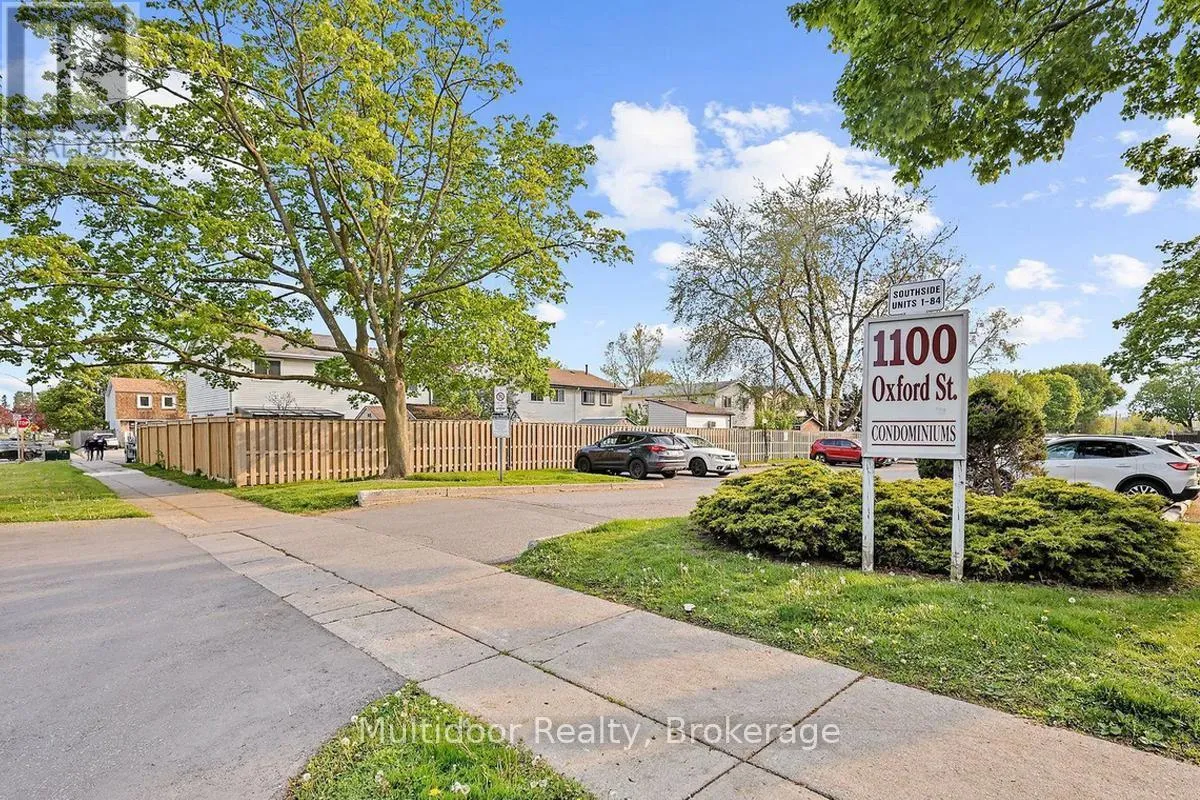 Row / Townhouse for rent: 2 - 1100 Oxford Street, Oshawa, Ontario L1J 6G4