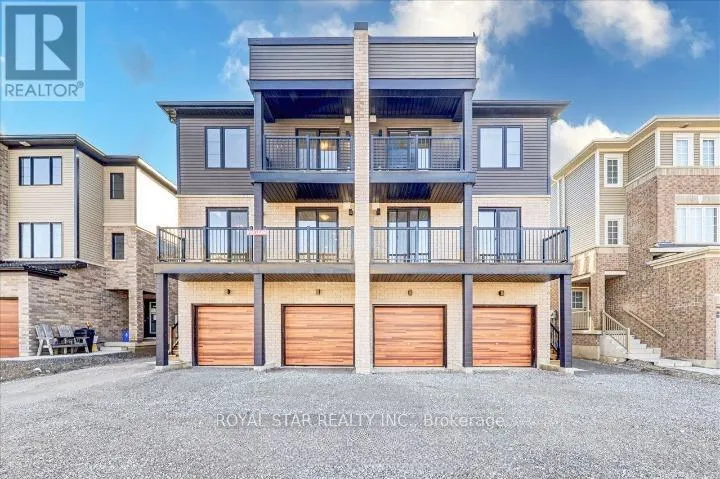 Row / Townhouse for rent: 2 - 14 Pumpkin Cor Crescent, Barrie, Ontario L9J 0C2