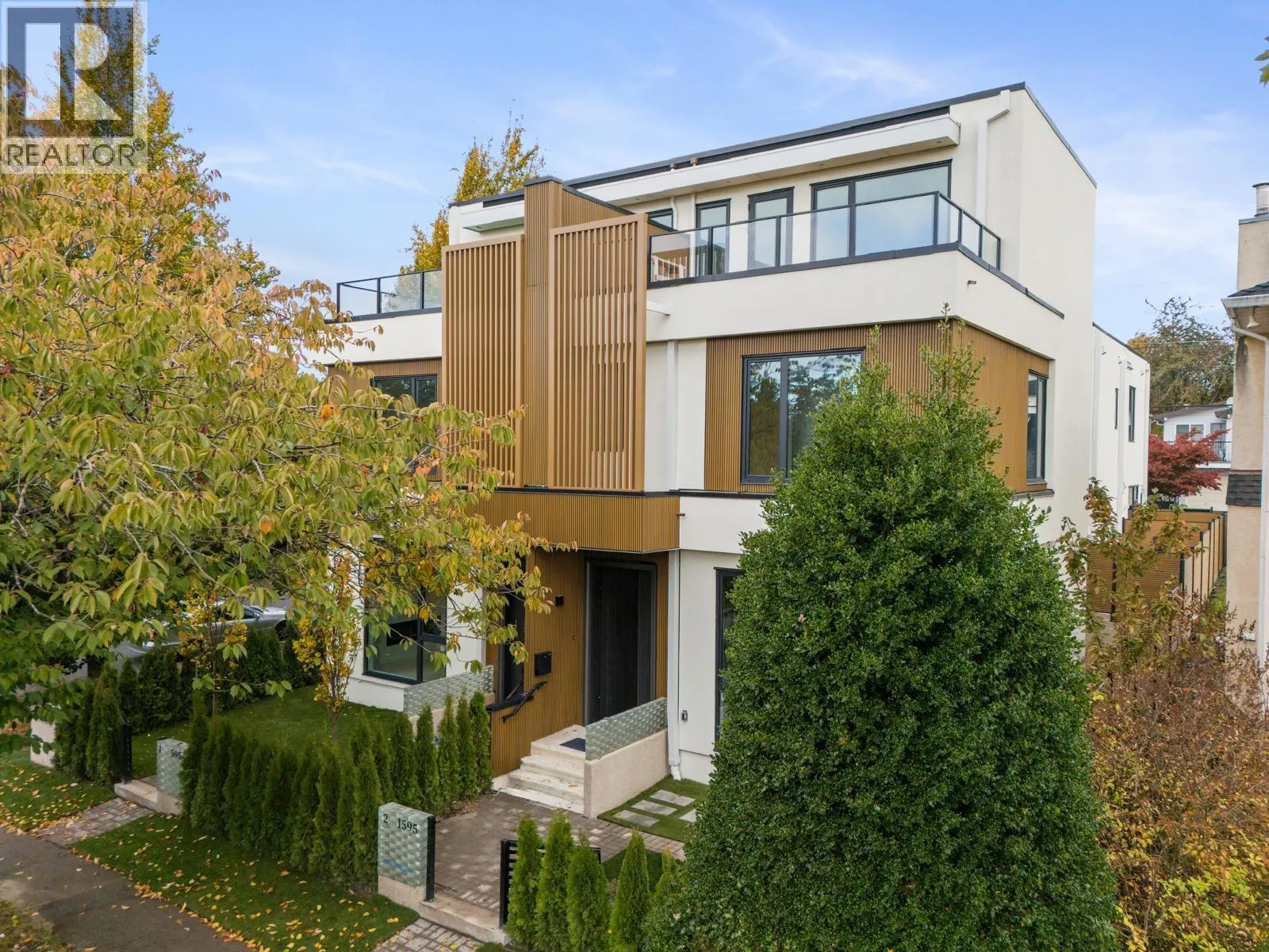 Duplex for rent: 2 1595 W 66th Avenue, Vancouver, British Columbia V6P 2R8