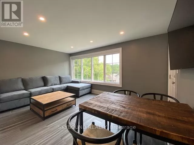 Duplex for rent: 2 - 163 Riverside Drive, Toronto, Ontario M6S 4A8