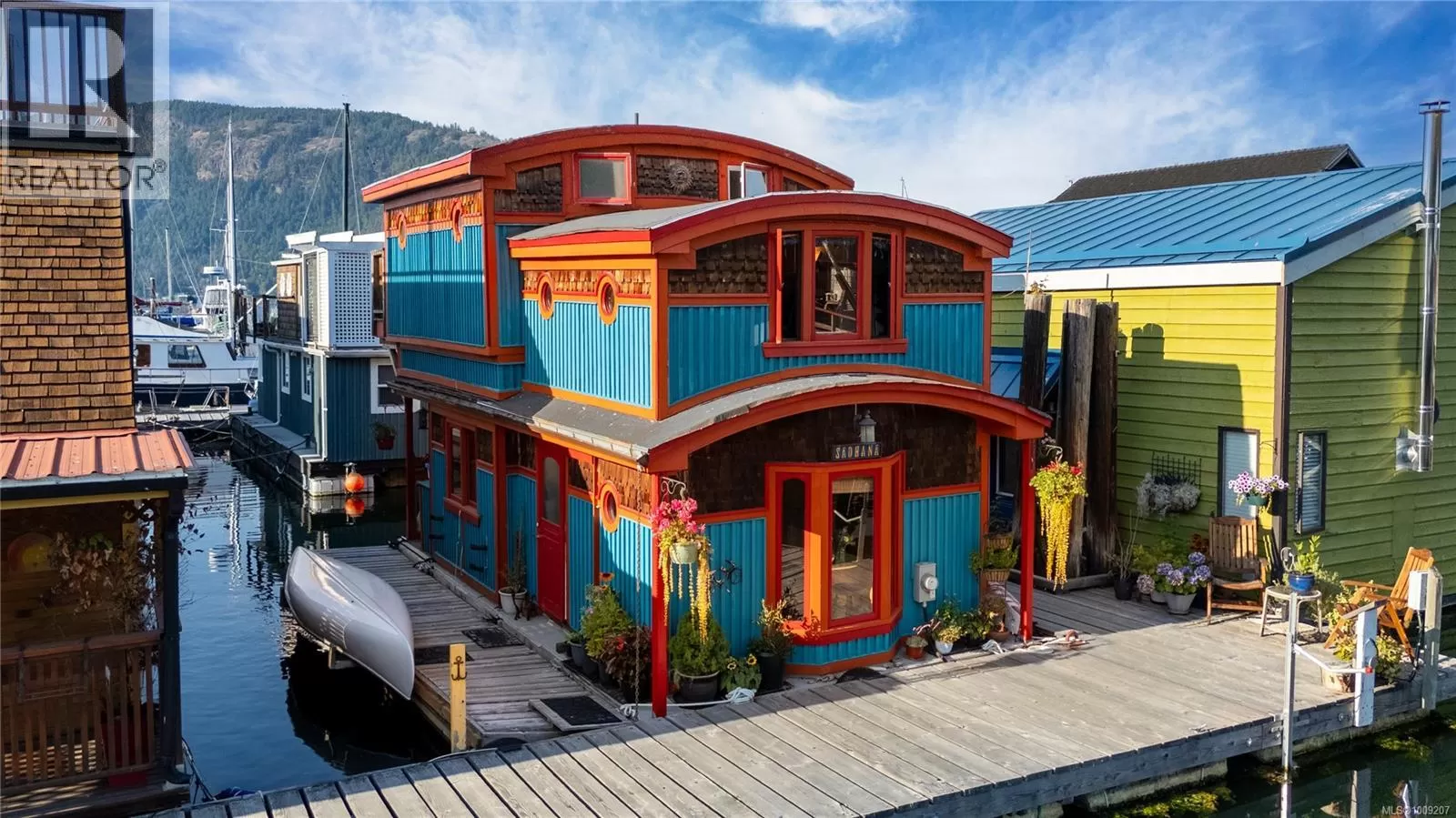 Floathome for rent: 2 1765 Cowichan Bay Rd, Cowichan Bay, British Columbia V0R 1N0