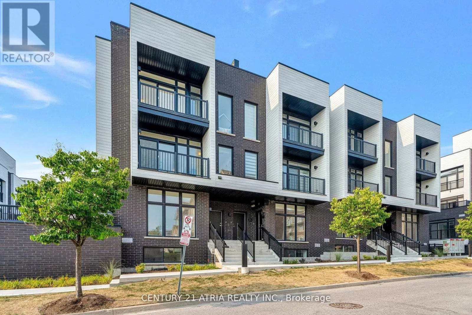 Row / Townhouse for rent: 2 - 184 Angus Drive, Ajax, Ontario L1S 0G5