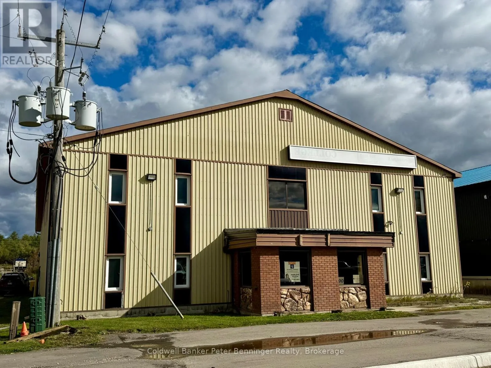 2 - 190 Elizabeth Street E, West Grey, Ontario N0G 1R0