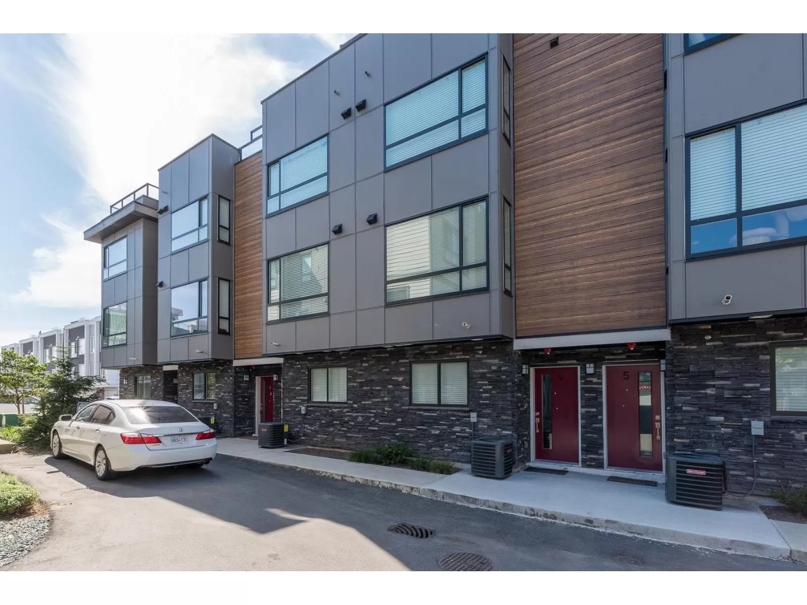 Row / Townhouse for rent: 2 19631 55a Avenue, Langley, British Columbia V3A 3X1