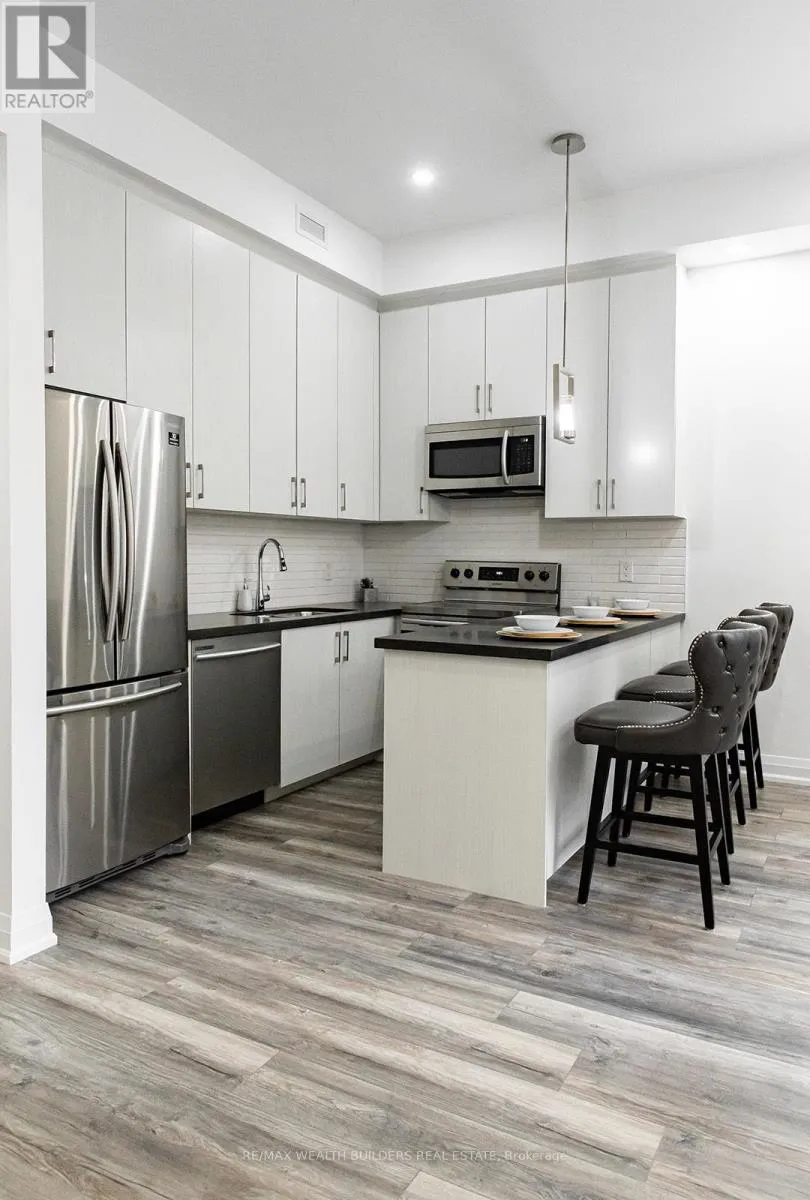 Other for rent: 2 - 219 Jarvis Street, Toronto, Ontario M5J 2C1