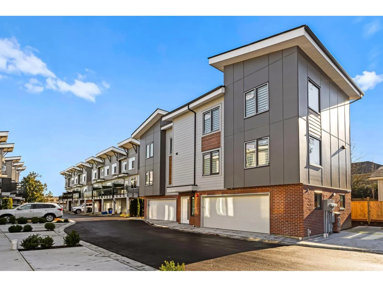 Row / Townhouse for rent: 2 22348 48 Avenue, Langley, British Columbia V3A 3N5