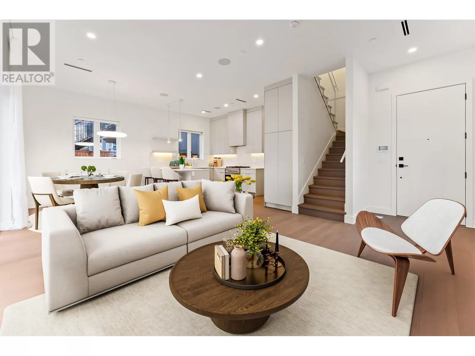 Duplex for rent: 2 2241 E 8th Avenue, Vancouver, British Columbia V5N 1V4