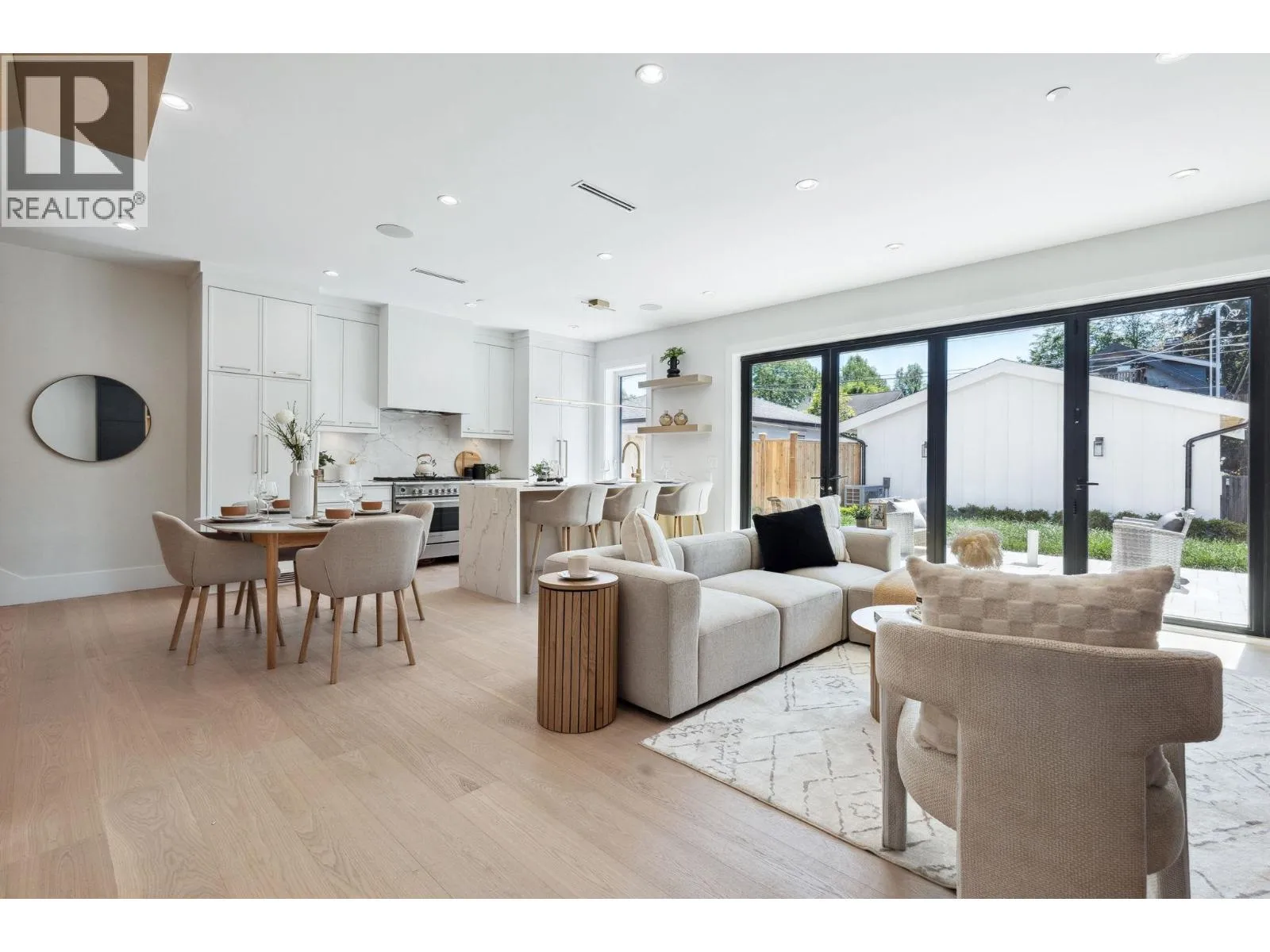 Duplex for rent: #2 2244 E 11th Avenue, Vancouver, British Columbia V5N 1Z6