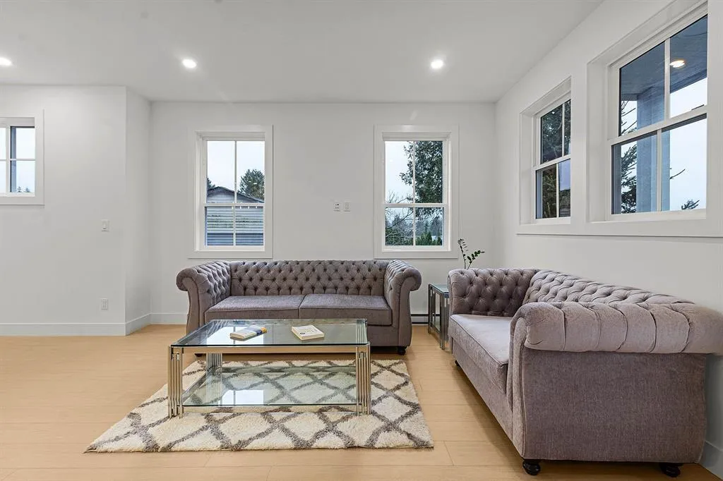 Row / Townhouse for rent: 2 2360 Crescent Way, Abbotsford, British Columbia V2S 3M2