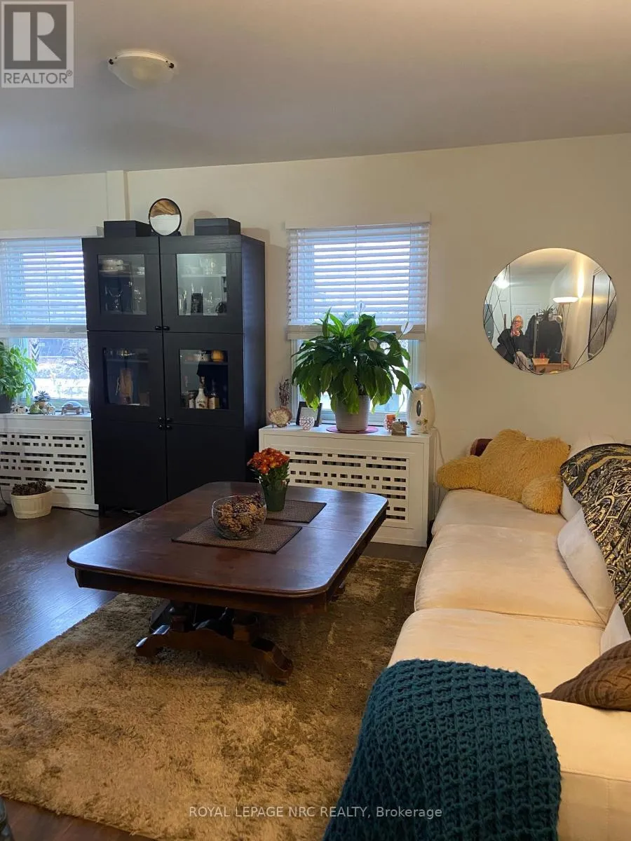 Other for rent: 2 - 244 Ontario Street, St. Catharines, Ontario L2R 5L5