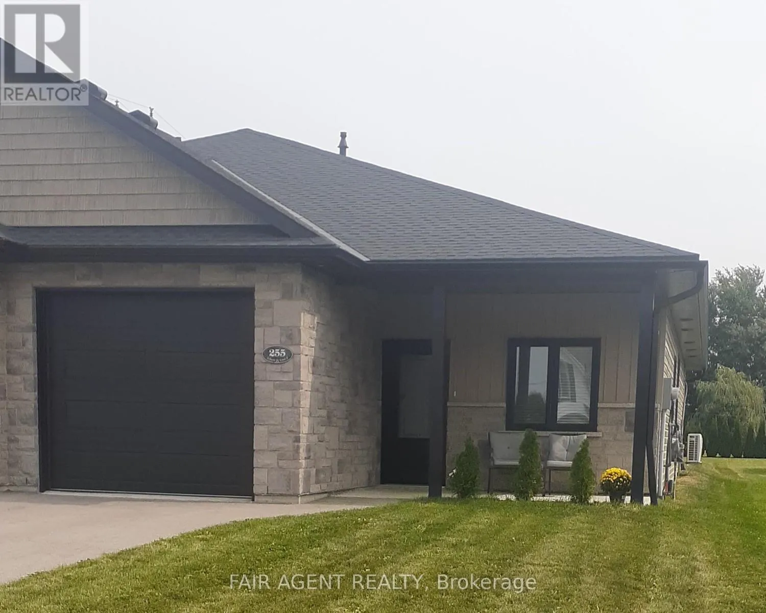 House for rent: 2 - 255 Albert Street, Huron East, Ontario N0G 1H0