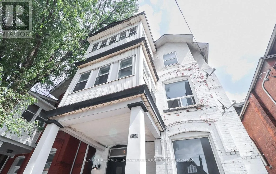 Fourplex for rent: 2 - 275 Bronson Avenue, Ottawa, Ontario K1R 6H7