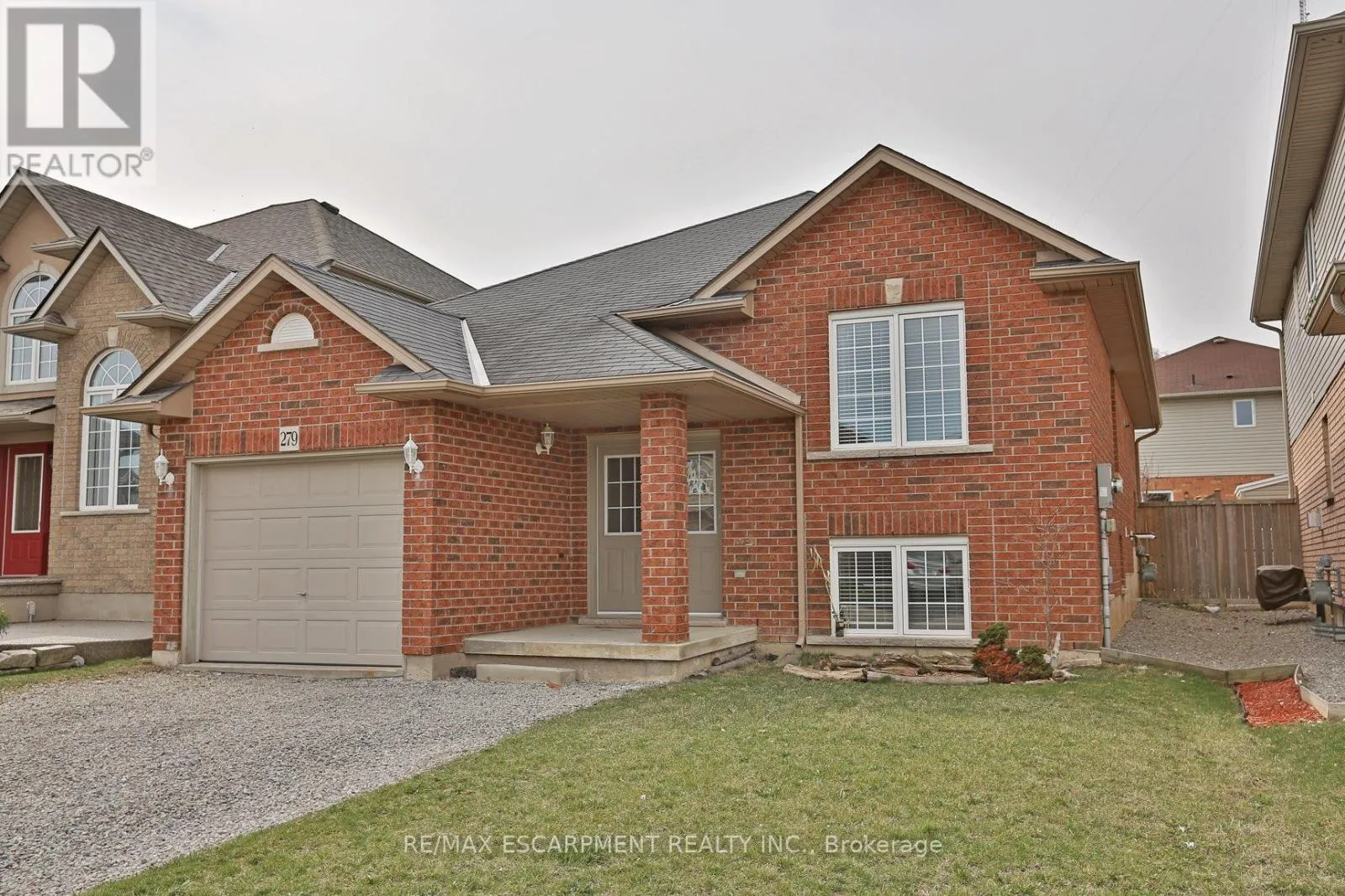 House for rent: 2 - 279 Nashville Circle, Hamilton, Ontario L8G 5H2