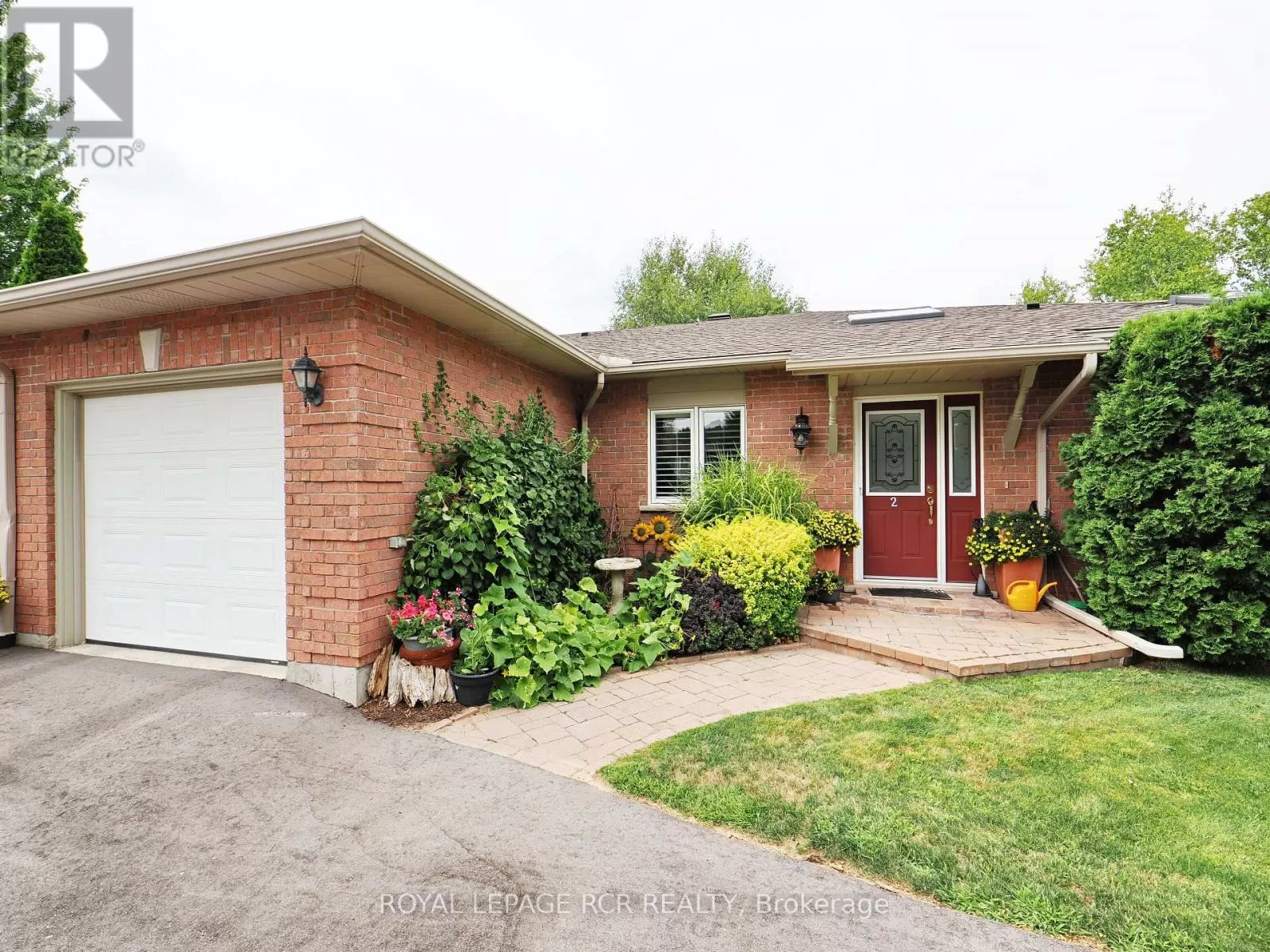 Row / Townhouse for rent: 2 - 28 Reddington Drive, Caledon, Ontario L7E 0E4