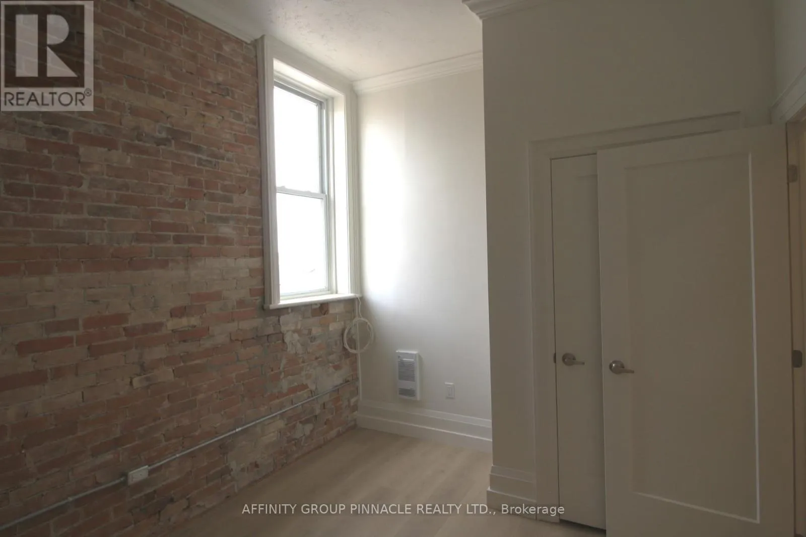 Other for rent: 2 - 3 Cambridge Street S, Kawartha Lakes, Ontario K9V 3B7