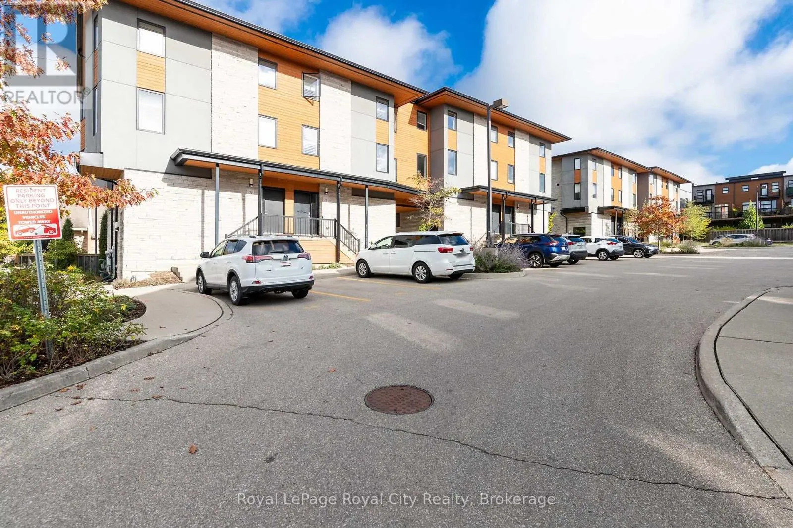 Row / Townhouse for rent: 2 - 32 Arkell Road, Guelph, Ontario N1L 0L4