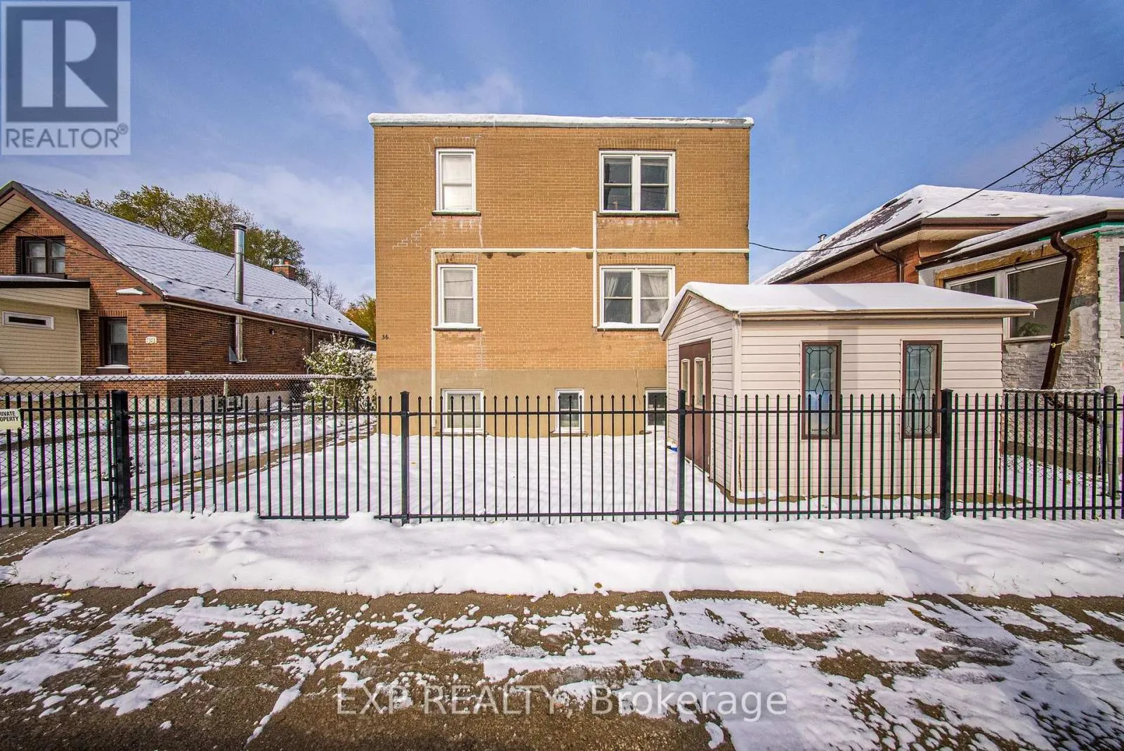 Other for rent: 2 - 36 Market Street, Brampton, Ontario L6X 1H5