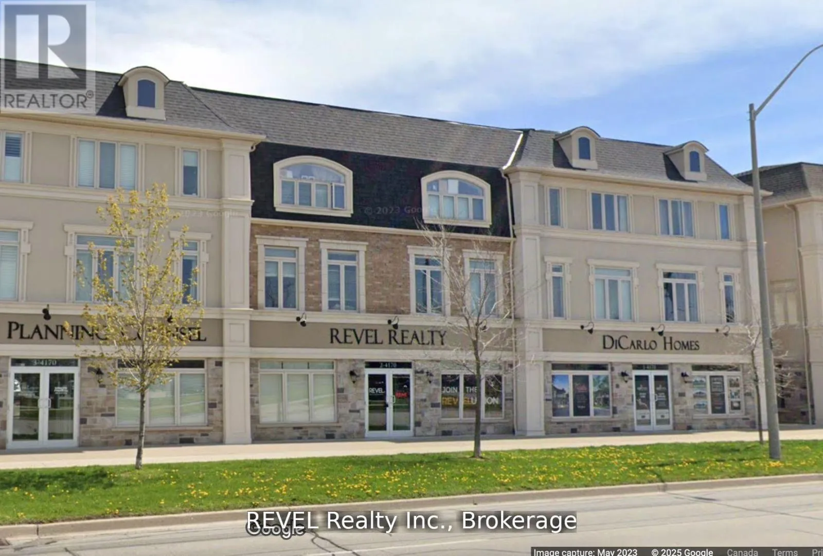 2 - 4170 Fairview Street, Burlington, Ontario L7L 0G7