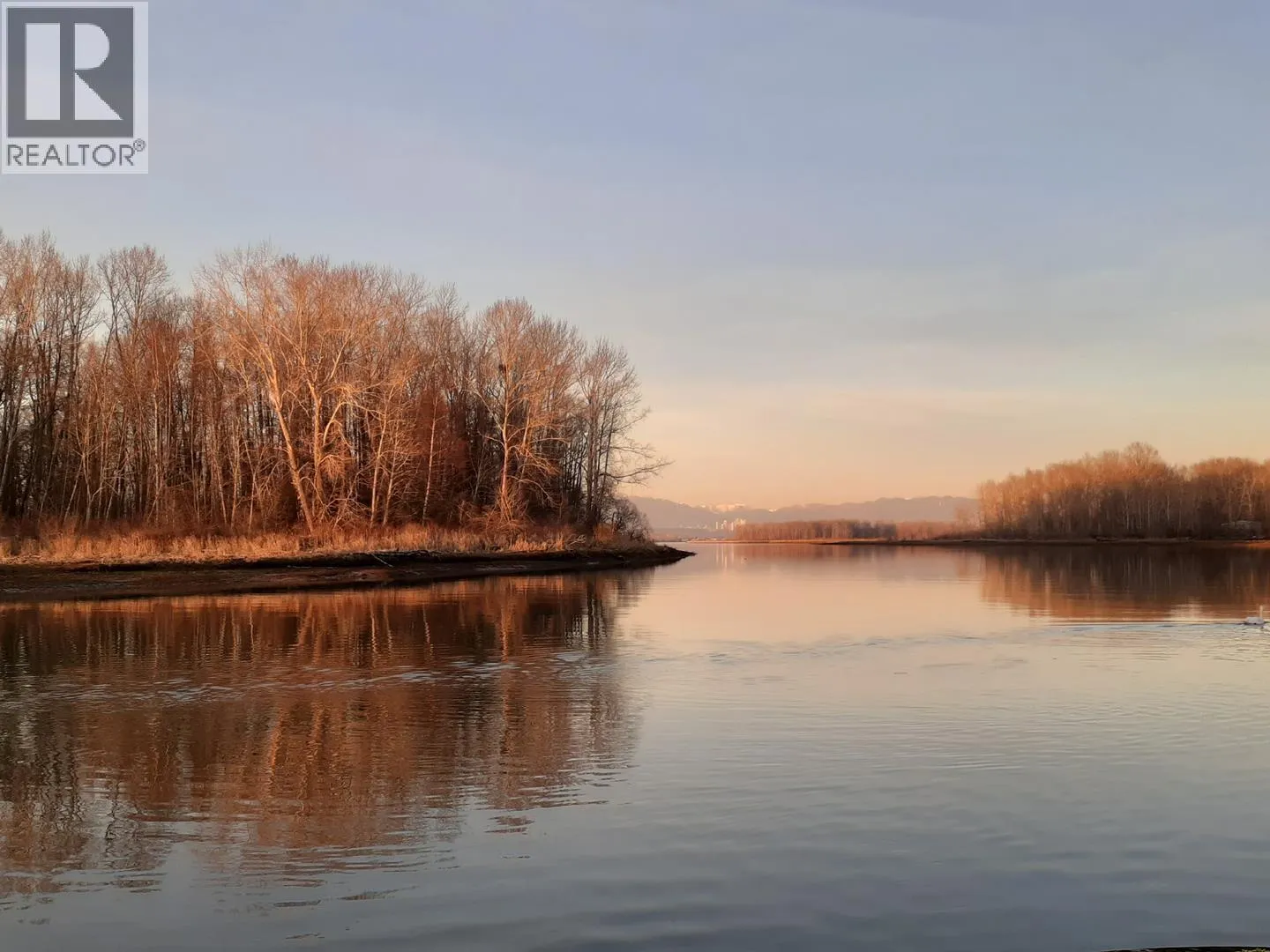 2 4485 W River Road, Delta, British Columbia V4K 1R9