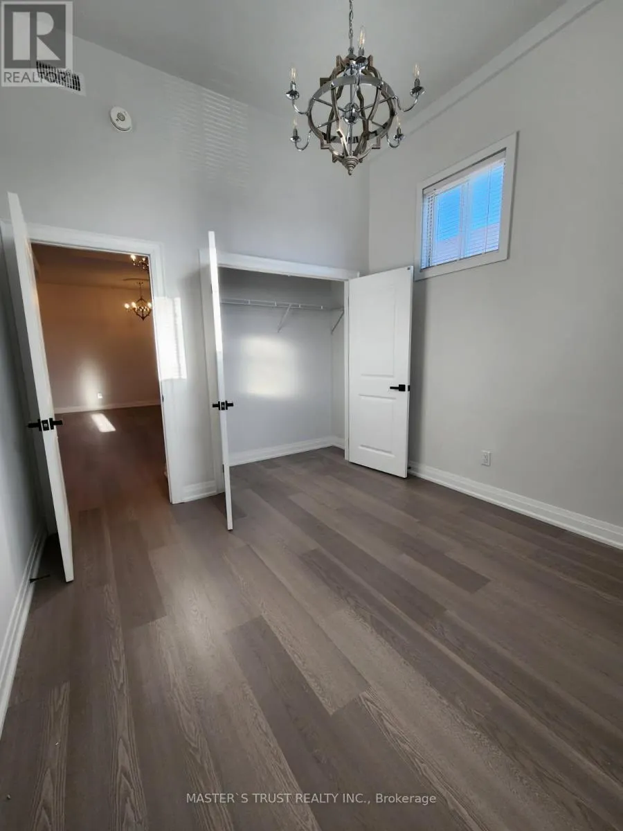 Apartment for rent: 2 - 54 Main Street S, Uxbridge, Ontario L9P 1J2